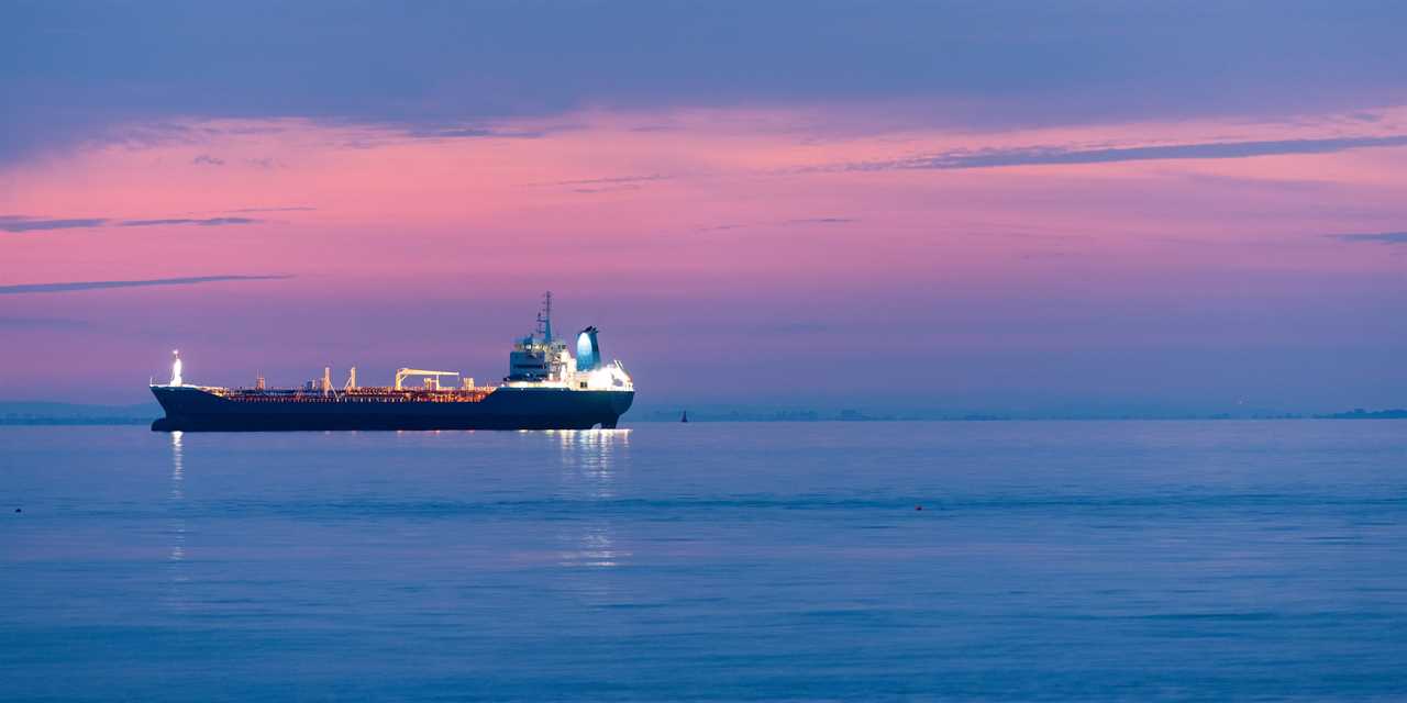 Tankers carrying Russian oil are settling in Asian ports ahead of EU sanctions