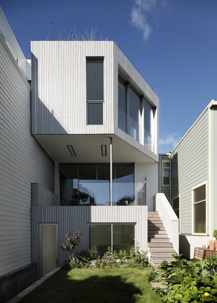 A San Francisco Victorian Conceals a Striking Rear Extension—and a Rooftop Hot Tub