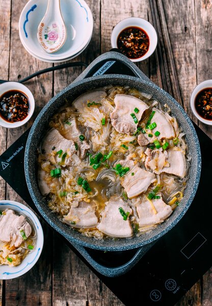 The hugely popular family-run food blog highlights recipes and regional specialties from across China.