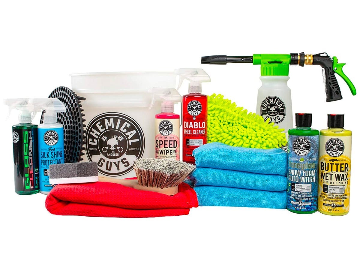 Chemical Guys HOL148 16 Piece Arsenal Builder Car Wash Kit