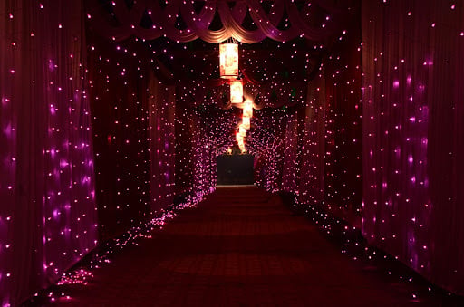 Creative Decorations for Wedding Entrance