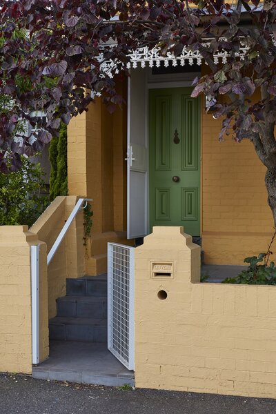 She Loved Her Neighborhood, So She Expanded Her Existing Terrace Home to Age in Place