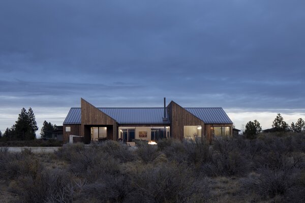 An SF Couple Erect a Hashtag-Shaped Home in the High Desert