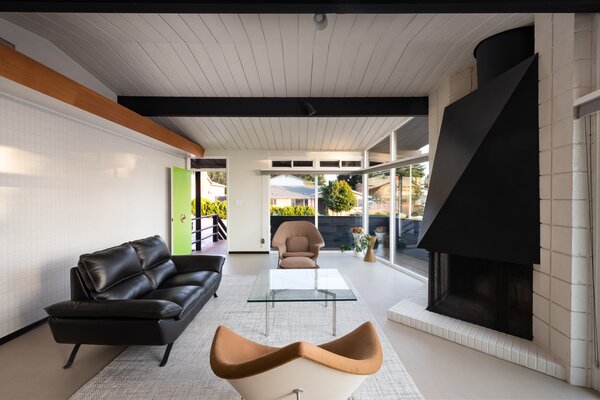 San Diego’s Electri-Living Home for Tomorrow Launches Onto the Market