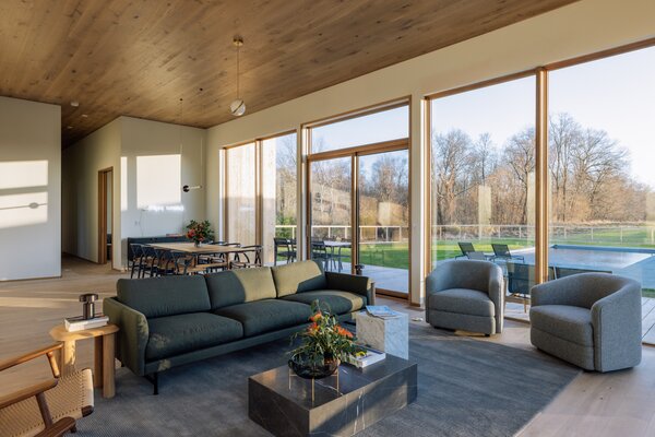 A Minimalist Home in Upstate New York Channels Its Natural Surroundings