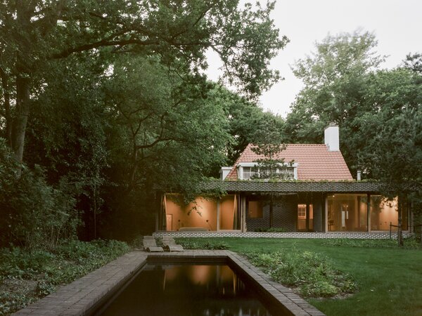 A ’50s Teardown in the Netherlands Gets a Second Chance—and a Beautiful Brick Extension