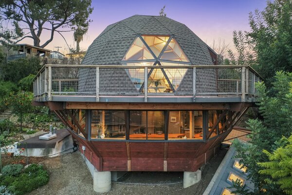 Here’s Your Chance to Own an Out-of-This-World Geodesic Dome in L.A.