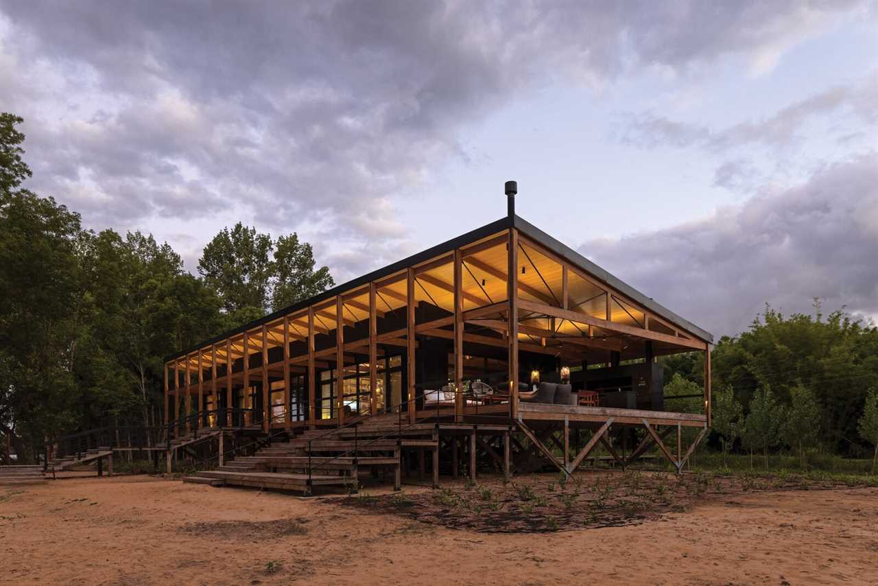 One of Argentina’s First Passive Houses Stands Tall Above Rising Tides