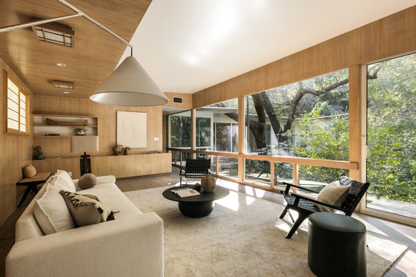 This Midcentury Gem Would Make Any Nature Lover Beam With Joy