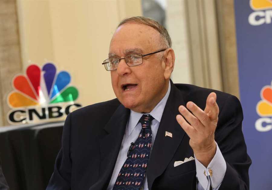 Leon Cooperman expects US stocks to keep struggling in 2023: 'Anybody looking for a new bull market is looking the wrong way'