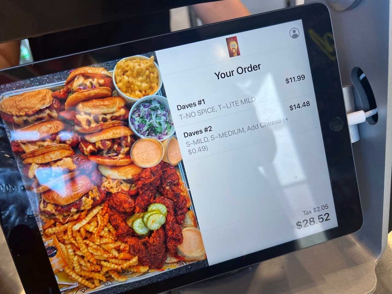 Dave's Hot Chicken ordering