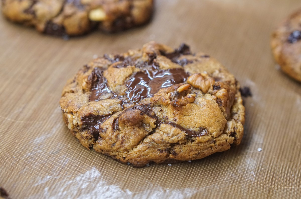 chocolate chip cookies with sea salt