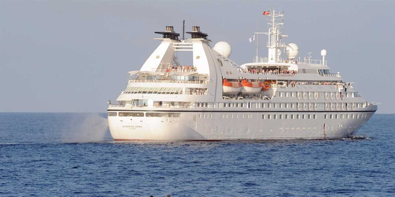 Seaborn Spirit on November 25, 2008 off the coast of Djibouti