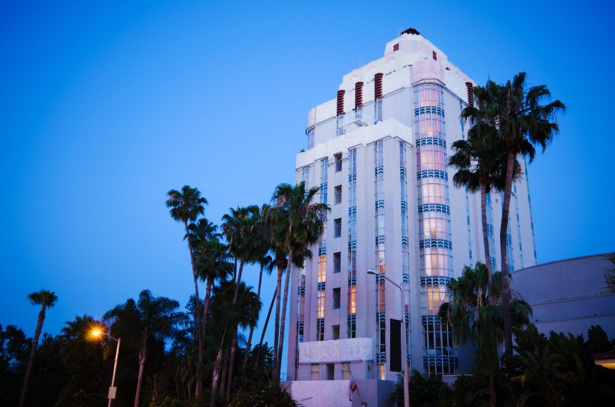 "Sunset Tower Hotel along the world-famous Sunset Strip in West Hollywood, CA. _ getty