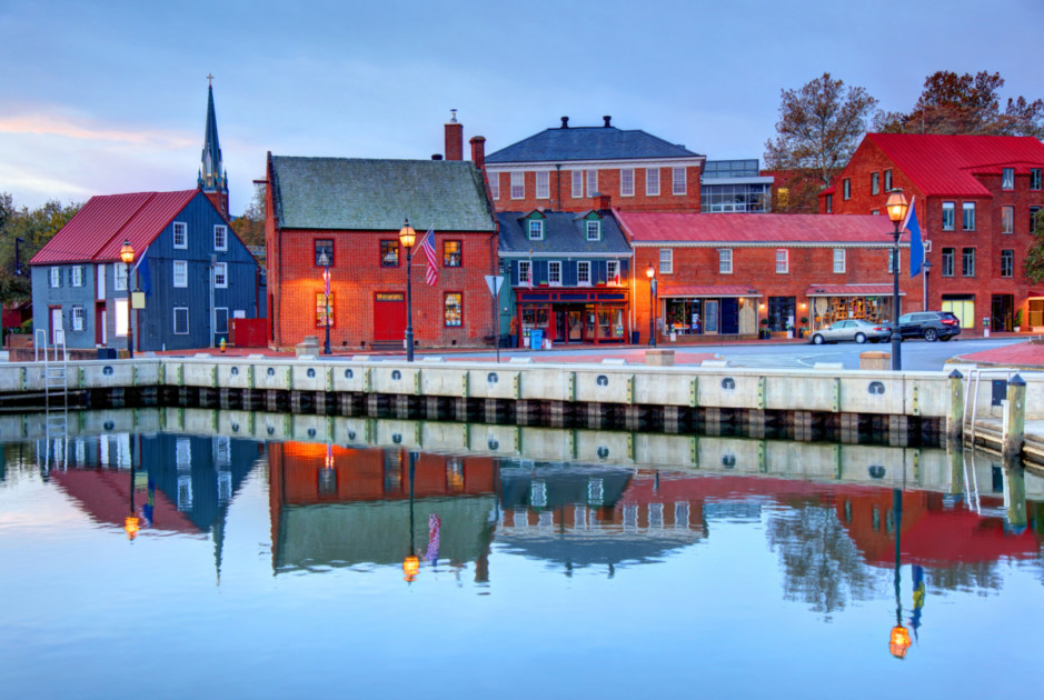 Annapolis is the capital of the U.S. state of Maryland, as well as the county seat of Anne Arundel County.