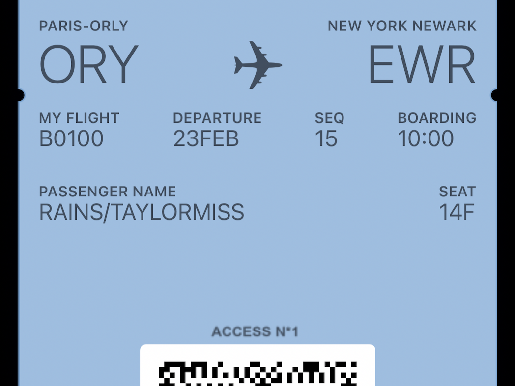 Flying on La Compagnie all-business class airline from Paris to New York — Apple Wallet boarding pass.