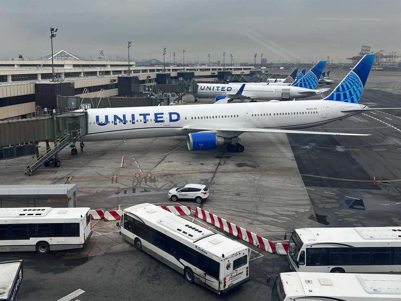 Flying on La Compagnie all-business class airline from Paris to New York — United planes at adjacent gates.