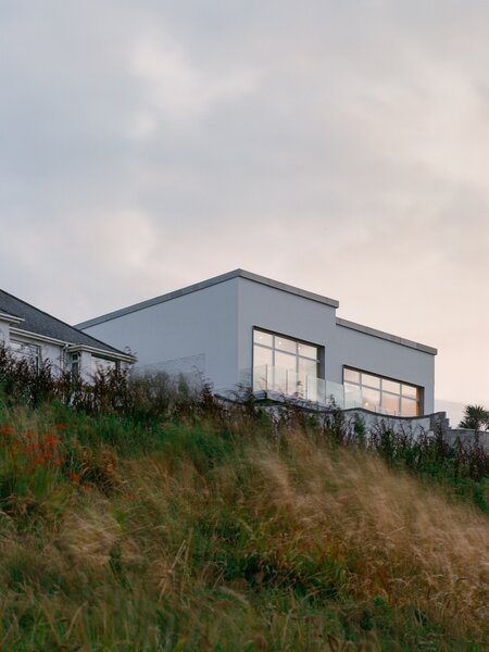 This Live/Work Residence in Cornwall Has the Best Views—and Likely the Attention of the Neighbors