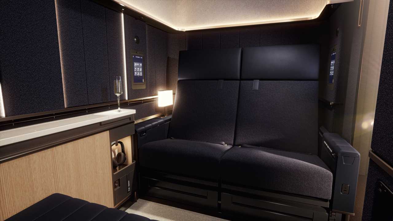 Lufthansa new Allegris first-class suites: Interior photo showing the seating