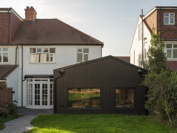 The home is in Finchley Central, North London. The clients, Fran and Dave, are hoping to soon add a sebum roof to the extension—a feature that was always part of the plan but was put on hold for budget reasons. 