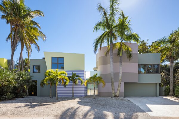 Fittingly situated in the architecturally distinguished Lido Shores community, the home comes with deeded beach access and is just minutes to Downtown Sarasota.