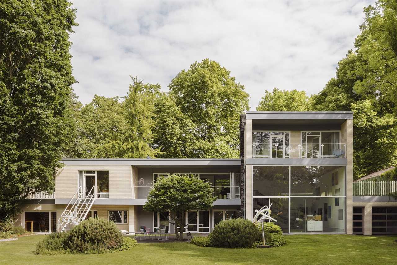 An Impeccably Preserved Midcentury Home Lists for €3.9M in Berlin