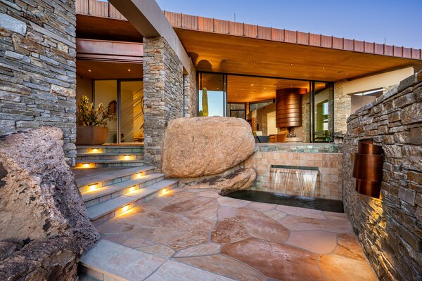 A Scottsdale Sanctuary Offers Stunning Views Inside and Out for $6.5M