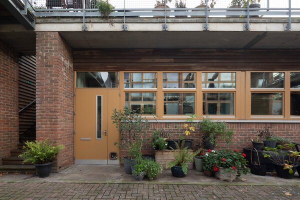 A £385K Flat Lists in an Ambitious Eco-Village in London