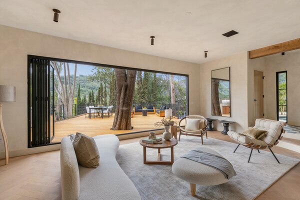 Asking $2.9M, This Topanga Canyon Home Has Arches Galore