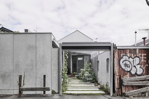 Steel Cladding and a Roller Door Forge a Melbourne Home With Its Industrial Setting