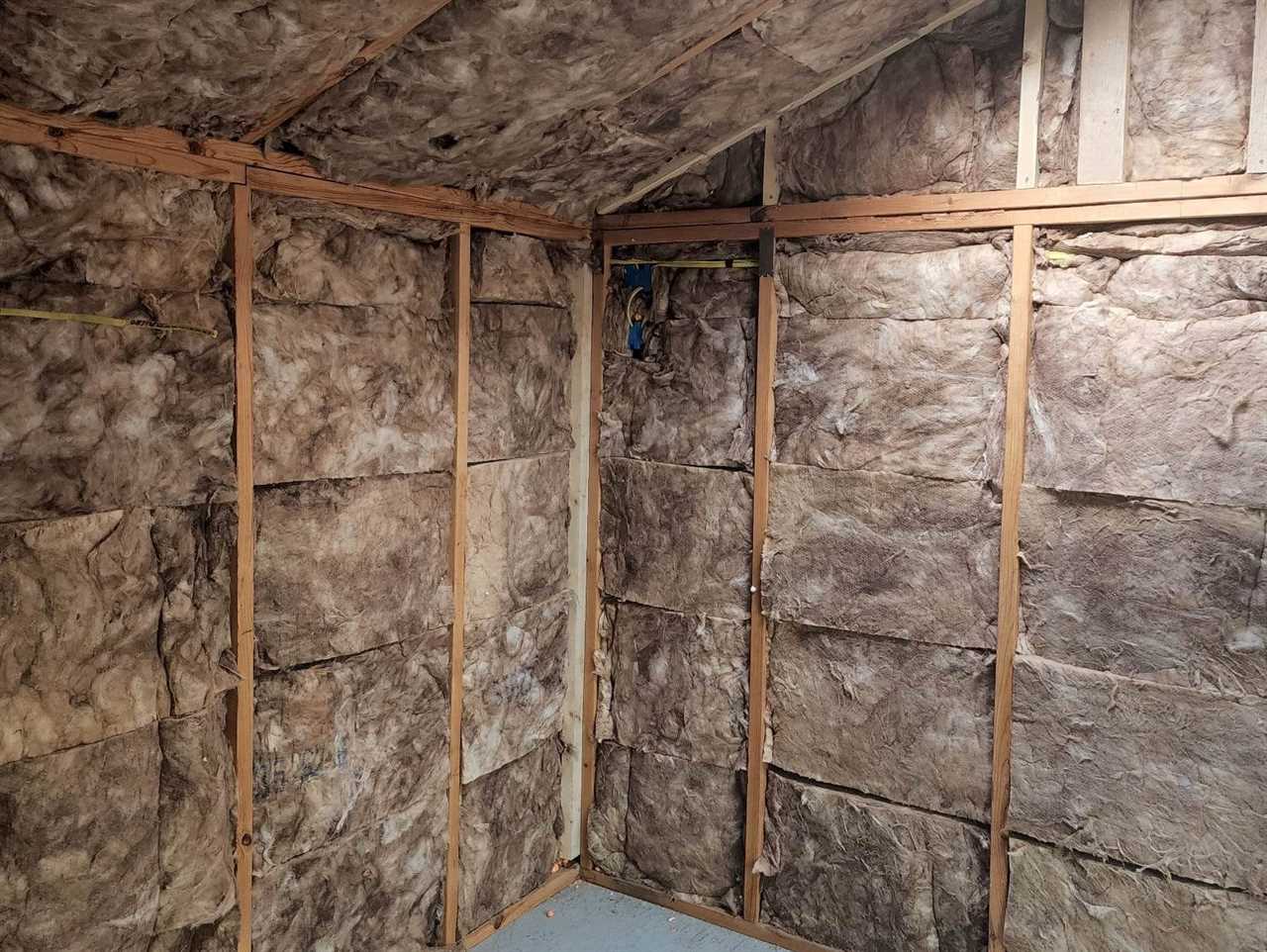 Insulation on the walls