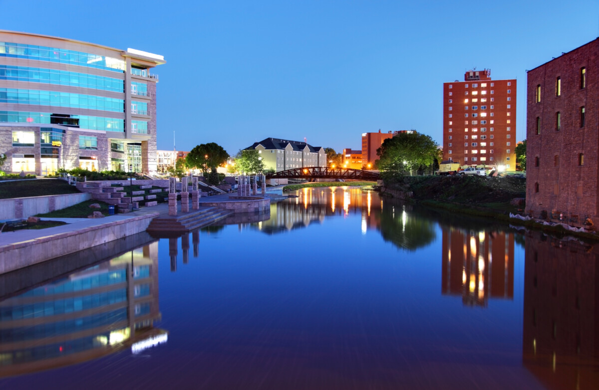 sioux falls south dakota skyline_Getty