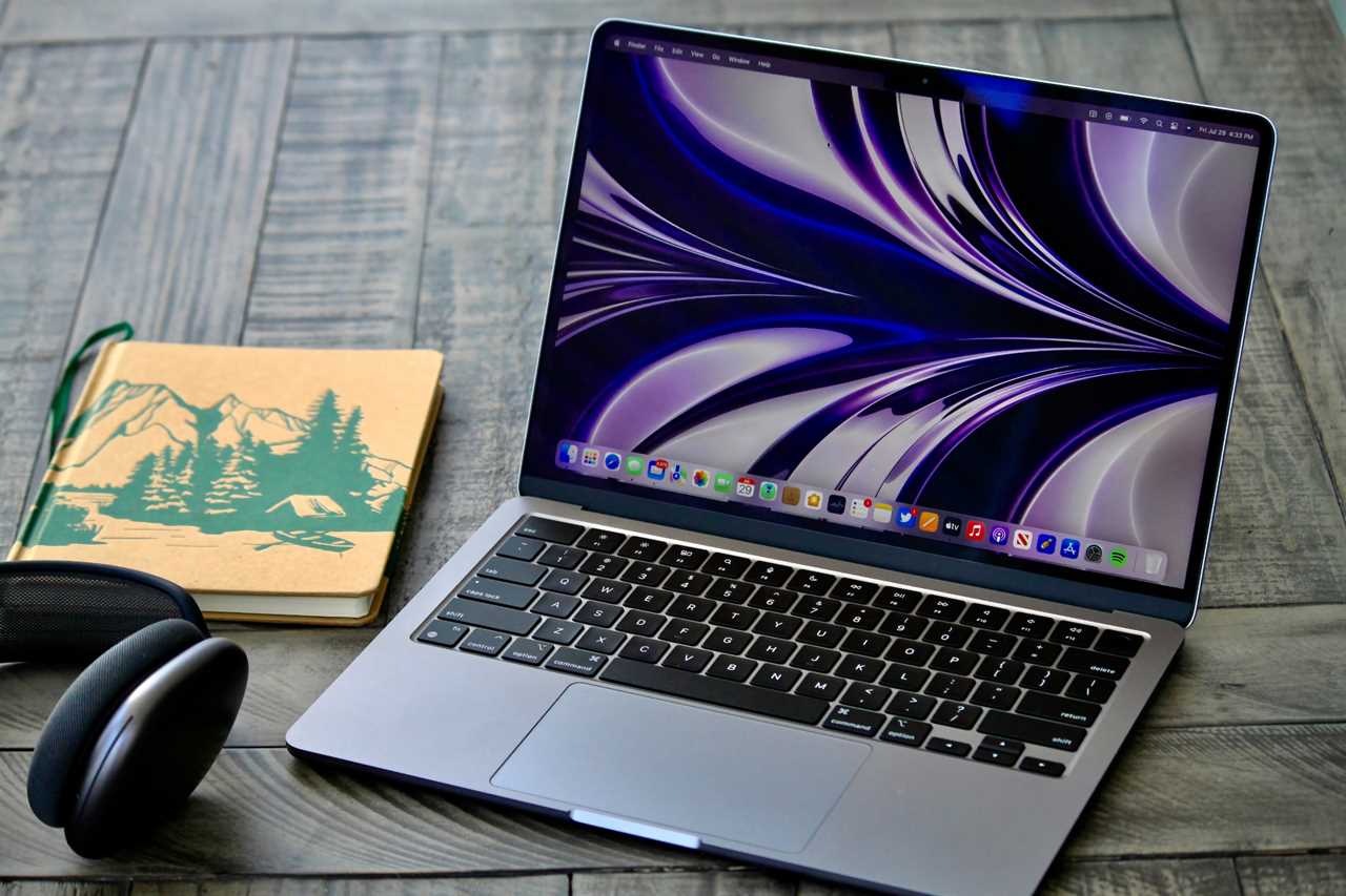 M2 MacBook Air 2022