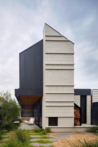 Mismatched Brick Bond Is the Best Part of This Cottage Renovation in Australia