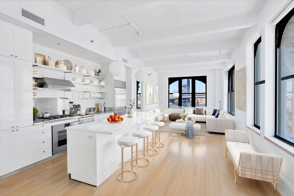 This Brooklyn Loft With Stunning Skyline Views and a Rooftop Cabana Asks $5.9M