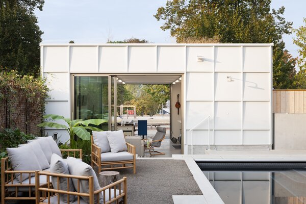 The 514-square-foot garage with Darren’s studio is on the alley at the rear of the property, with views into the nearby park, and connects to the main house via a private courtyard. 