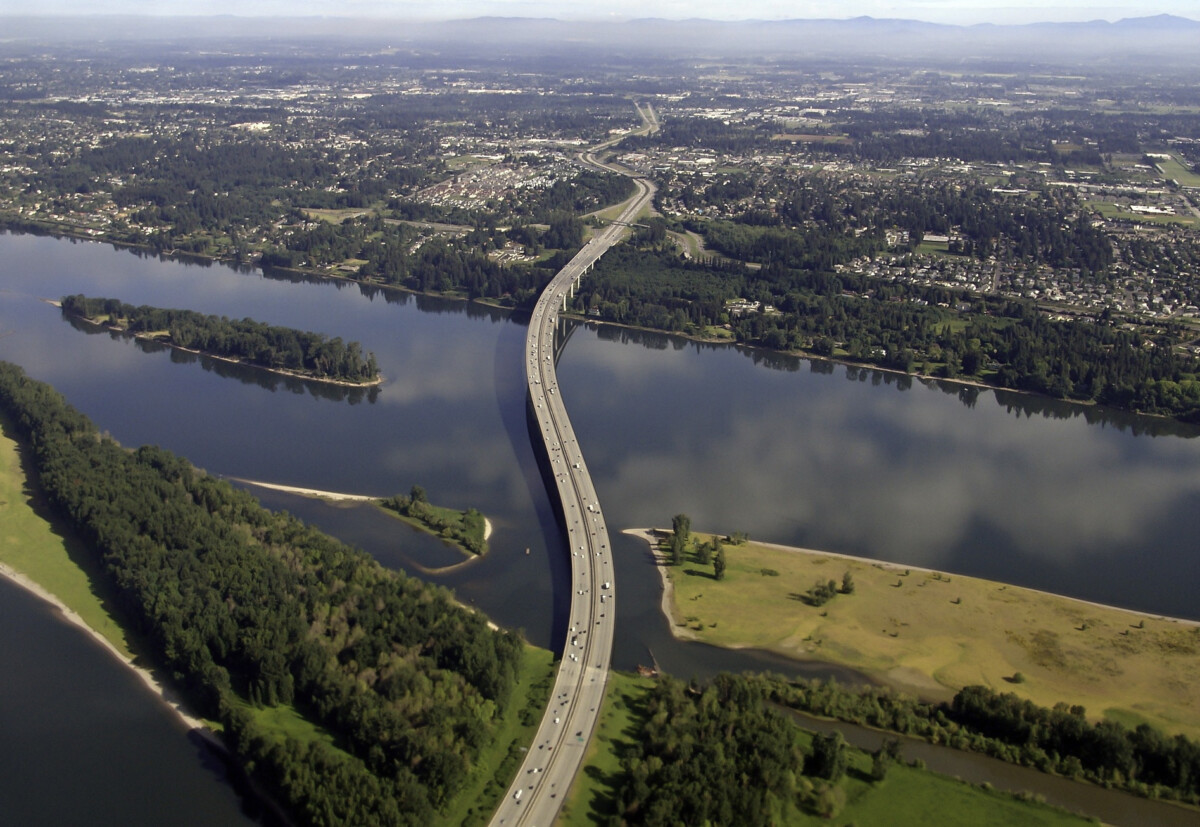 bridge between vancouver washington and oregon state_Getty