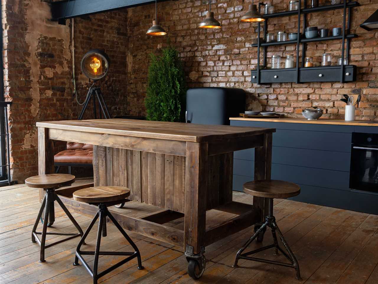 Kitchen with industrial details