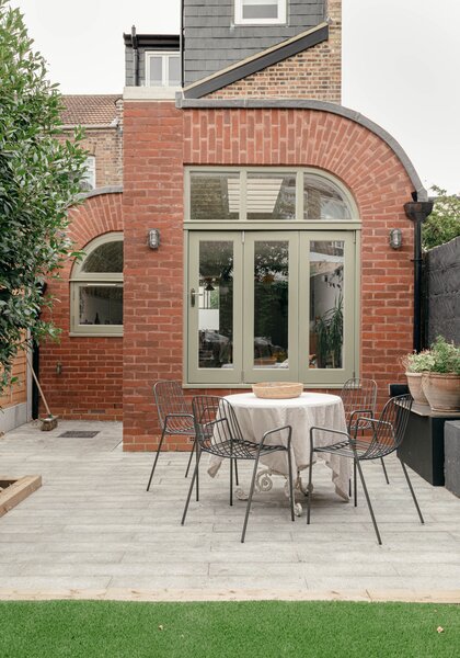 A Buoyant, Ark-Like Addition Brings a Sea Change to a Family’s London Home