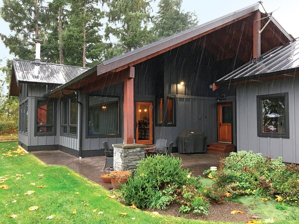 In the Pacific Northwest, a Pretty Good House might have deep roof overhangs to protect the house from long periods of rain, generously sized windows, and covered outdoor spaces. Roof slopes don’t need to be steep because there is little snow to deal with. Although exterior materials should be rot-proof, select use of natural wood is appropriate as a nod to traditional local and indigenous architecture, as in this house in British Columbia, Canada, designed by Malcolm Taylor Design.