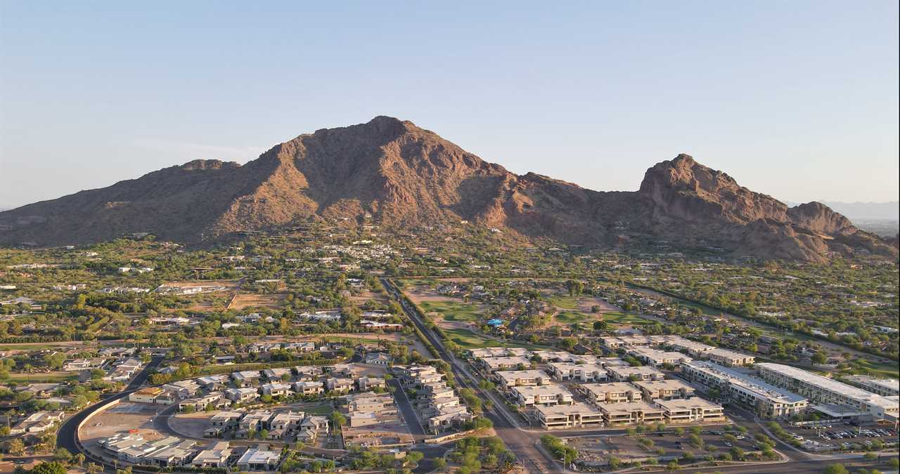 Camelback, Arizona residential homes.