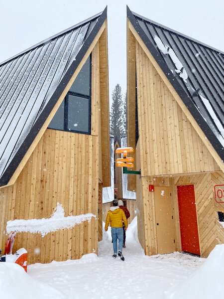 One Night In a Colorado A-Frame Village Inspired by 1970s Ski Style