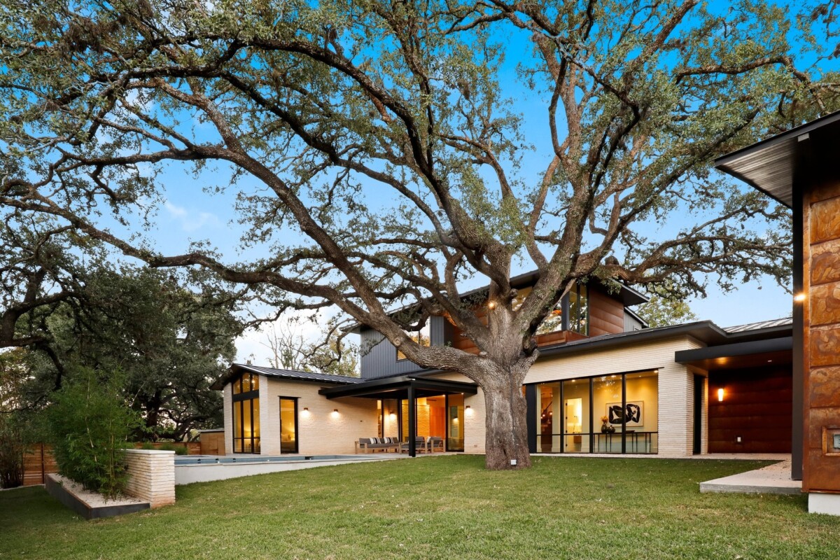 beautiful expansive texas home