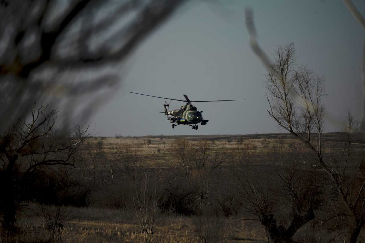 Ukrainian helicopter in Bakhmut