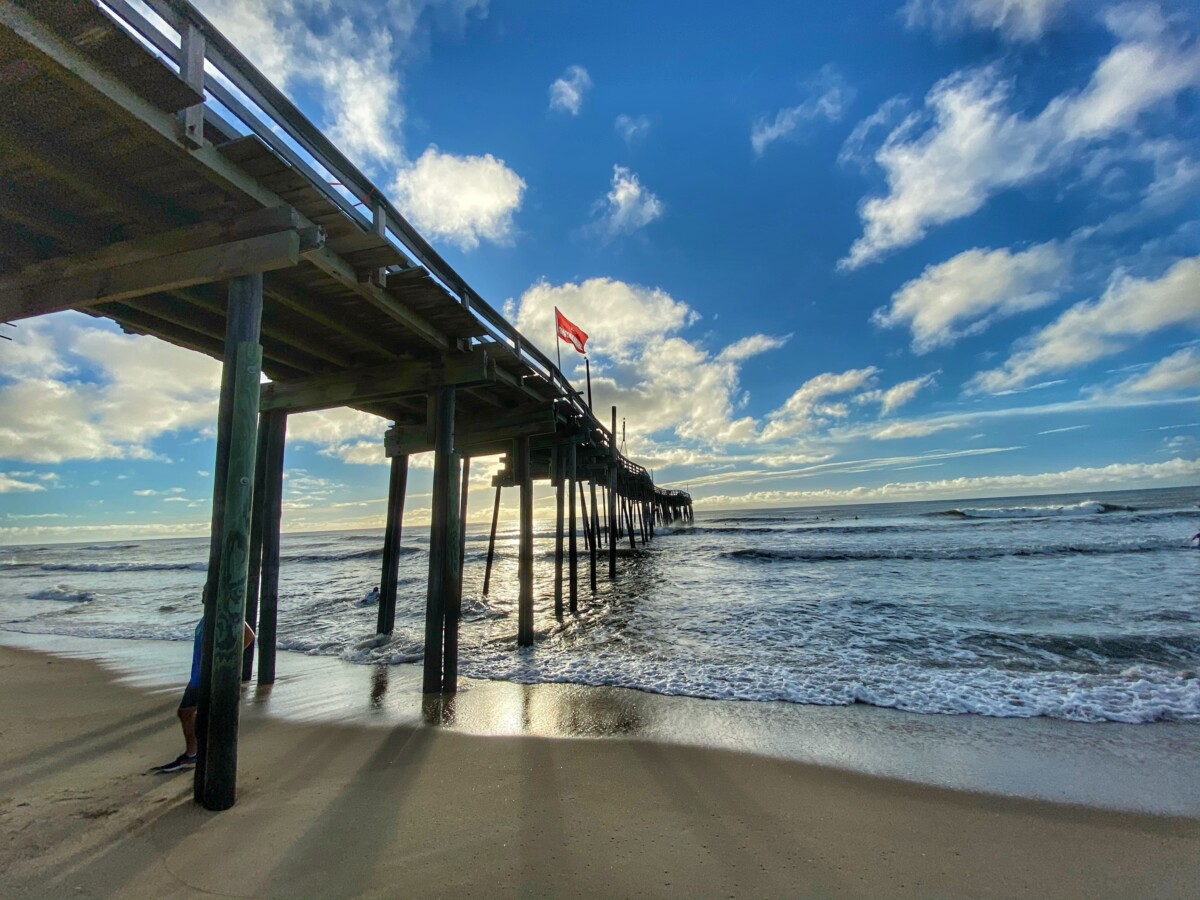 pier in avon north carolina beach