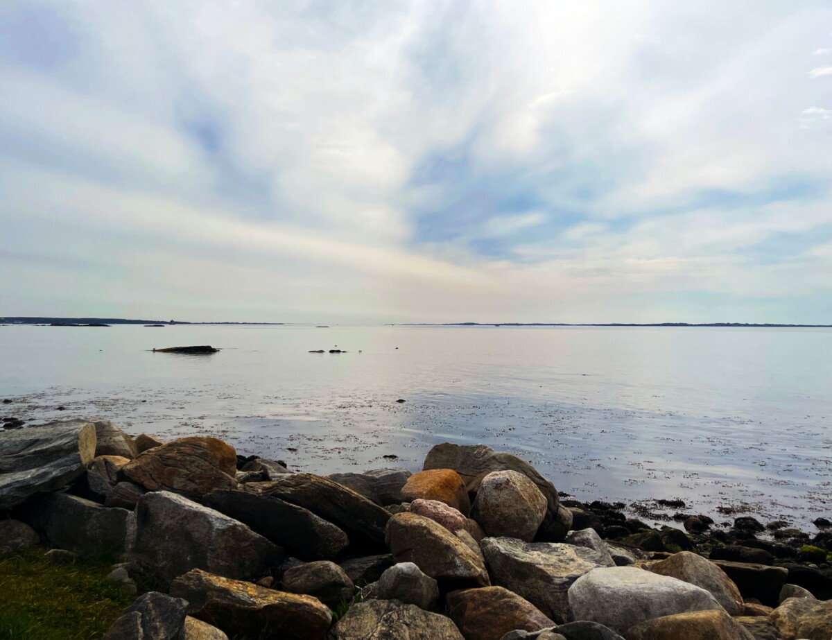 rocky beach in east lyme connecticut