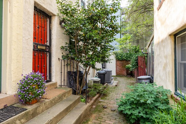 Asking $415K, This 690-Square-Foot Trinity House in Philly Is Packed With Charm