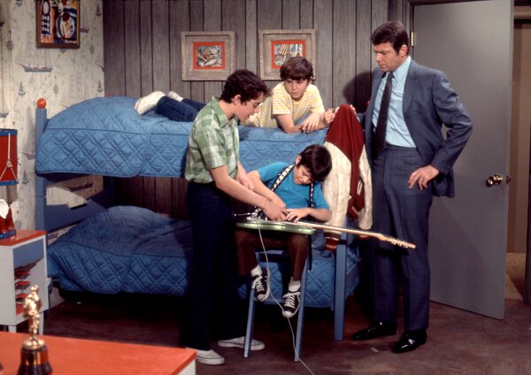 In the 1960s and ’70s American sitcom <i>The Brady Bunch</i>, brothers Peter and Bobby shared a set of royal-blue bunks with matching quilted comforters.