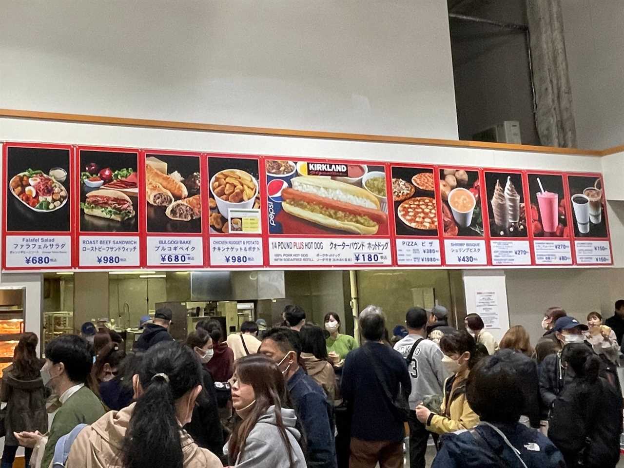 Costco food court is way different than the US one. There's a lot more options in Japan.