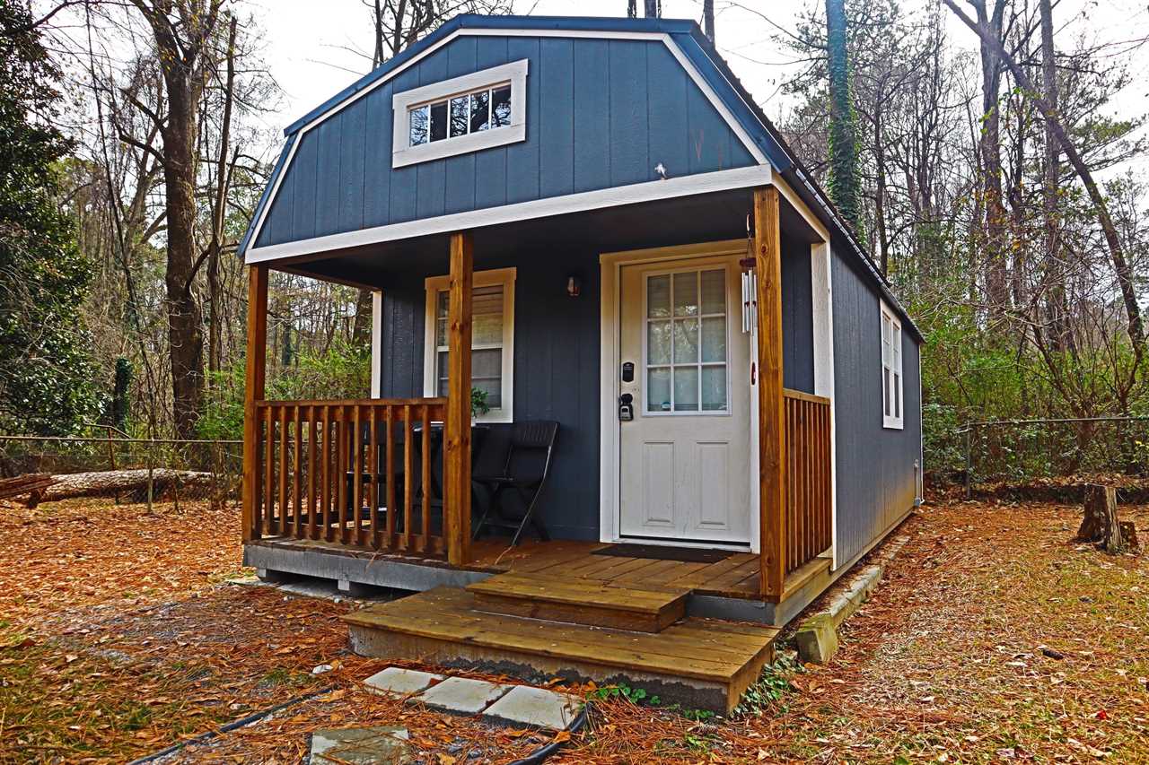 Tiny house exterior